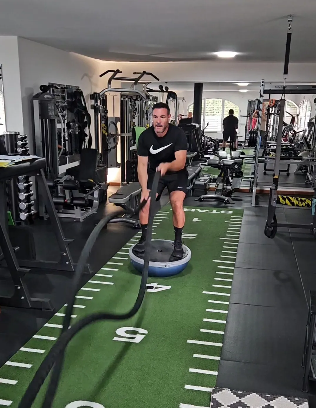 Battle-Ropes-Training im Studio